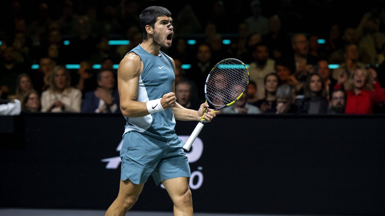 Carlos Alcaraz derriba su muro en Rotterdam