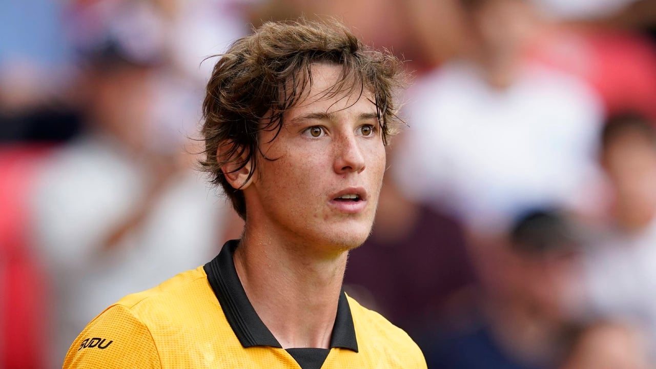 Zanjada la polémica del fichaje de Fer López