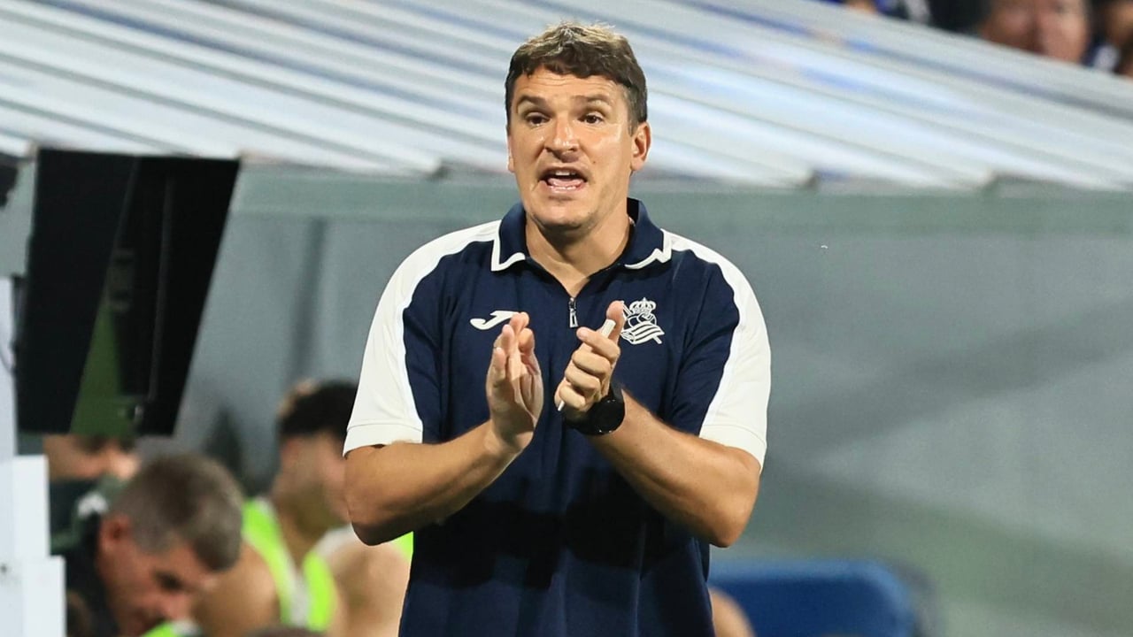 El enfado de Jon Ansotegi, técnico de la Real Sociedad B: "Si el Ceuta tiene 12 técnicos que nos insultan nos tiene que dar igual, tenemos que jugar al fútbol"