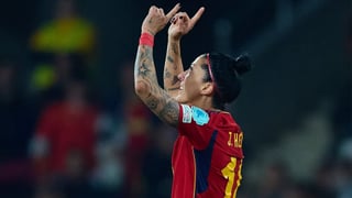 Jenni Hermoso 'presiona' a Sonia Bermúdez