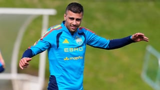 Rodri se moja con la convocatoria de Luis de la Fuente para el Mundial tras golear a Serbia