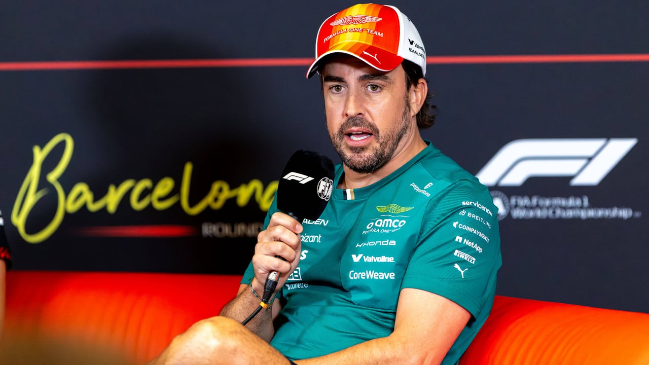Fernando Alonso le da un golpe letal a Aston Martin: se plantea fichar por otro equipo en 2027