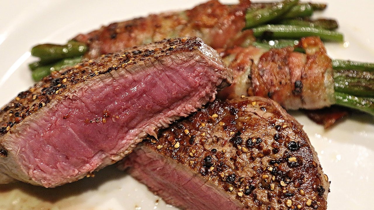 La carne mucho más barata que el solomillo que nadie conoce y los carniceros se llevan a casa