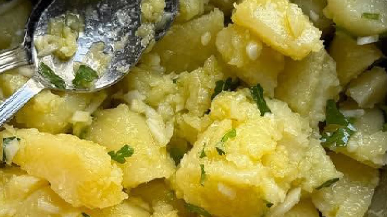 Fray Ángel y su clave para hacer unas 'papas aliñas' de altura