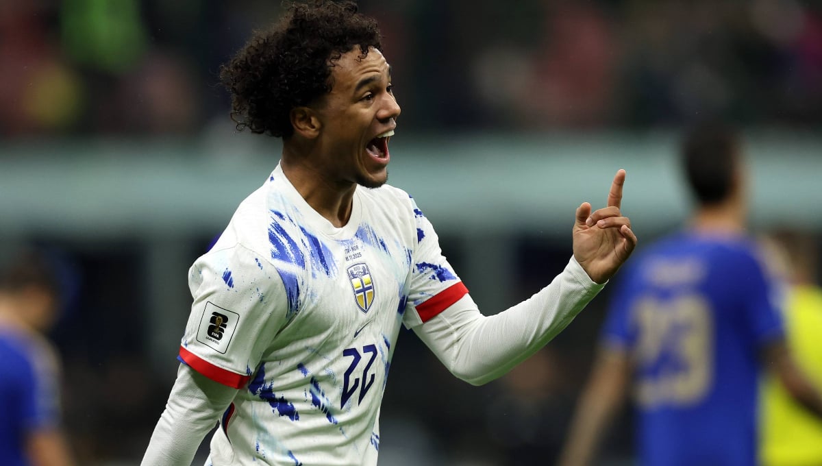 El Borussia Dortmund aparece como fuerte competencia para el Sevilla en el fichaje invernal del deseado Oscar Bobb