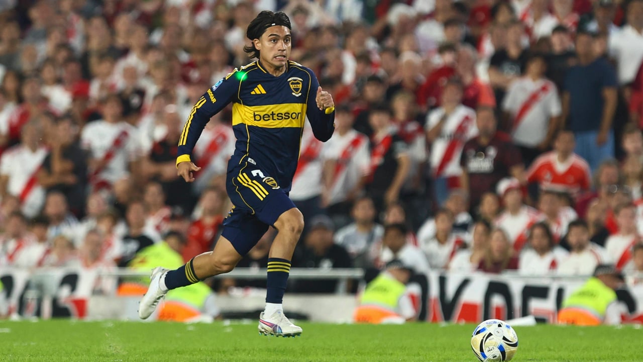 El Sevilla se cuela en una carrera sin avances notables por Exequiel Zeballos