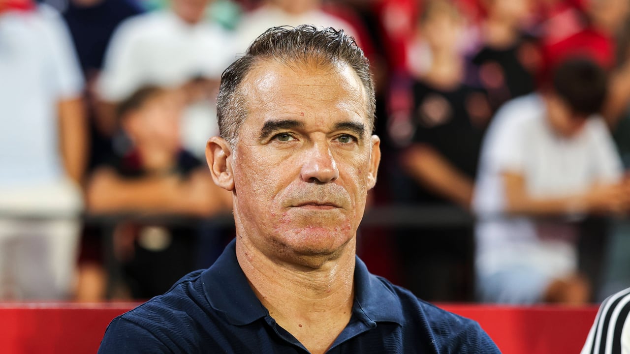 García Plaza: "Con 2-1 o 3-1 al descanso habría sido otra historia, pero están a un nivel superlativo y te penalizan"