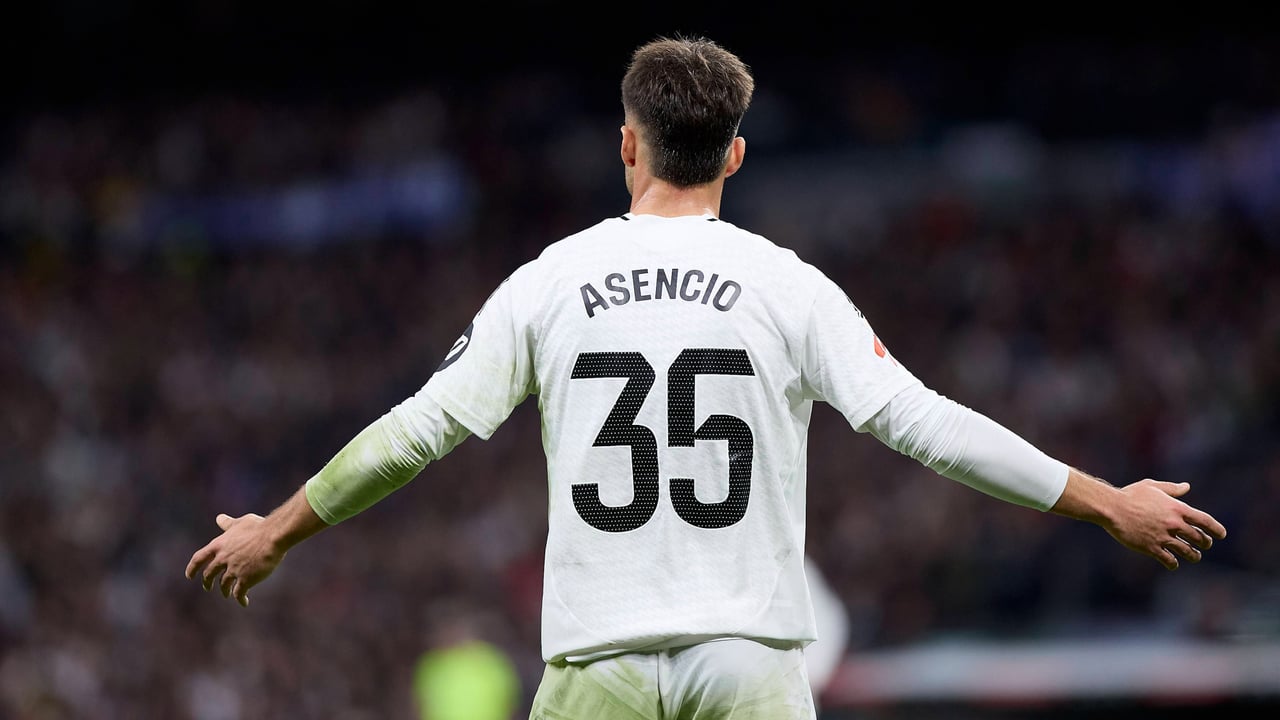 Asencio destroza a Vallejo