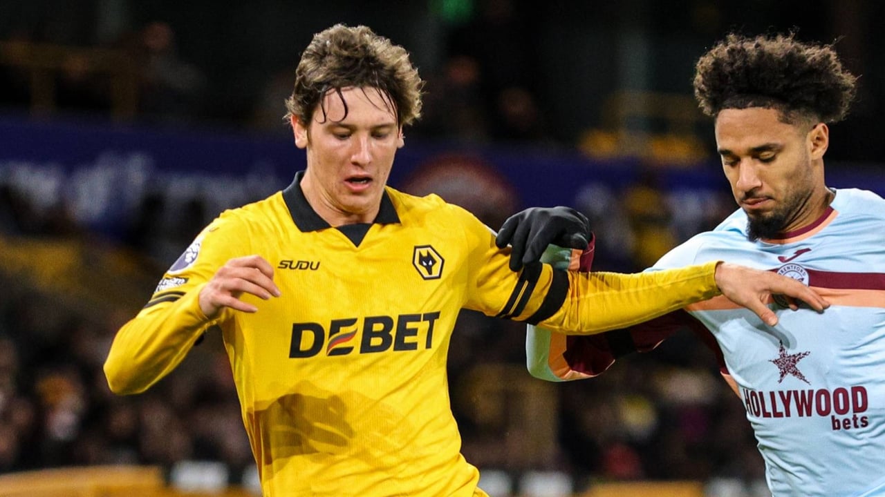 Fer López, con el mercado de fichajes a la vuelta de la esquina, vuelve a no jugar con Wolverhampton Wanderers