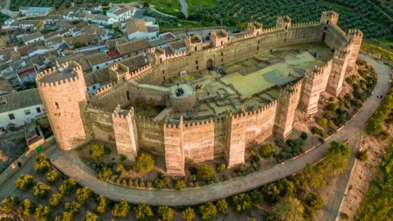 Andalucía tiene el castillo más antiguo de España, casa de varios reyes