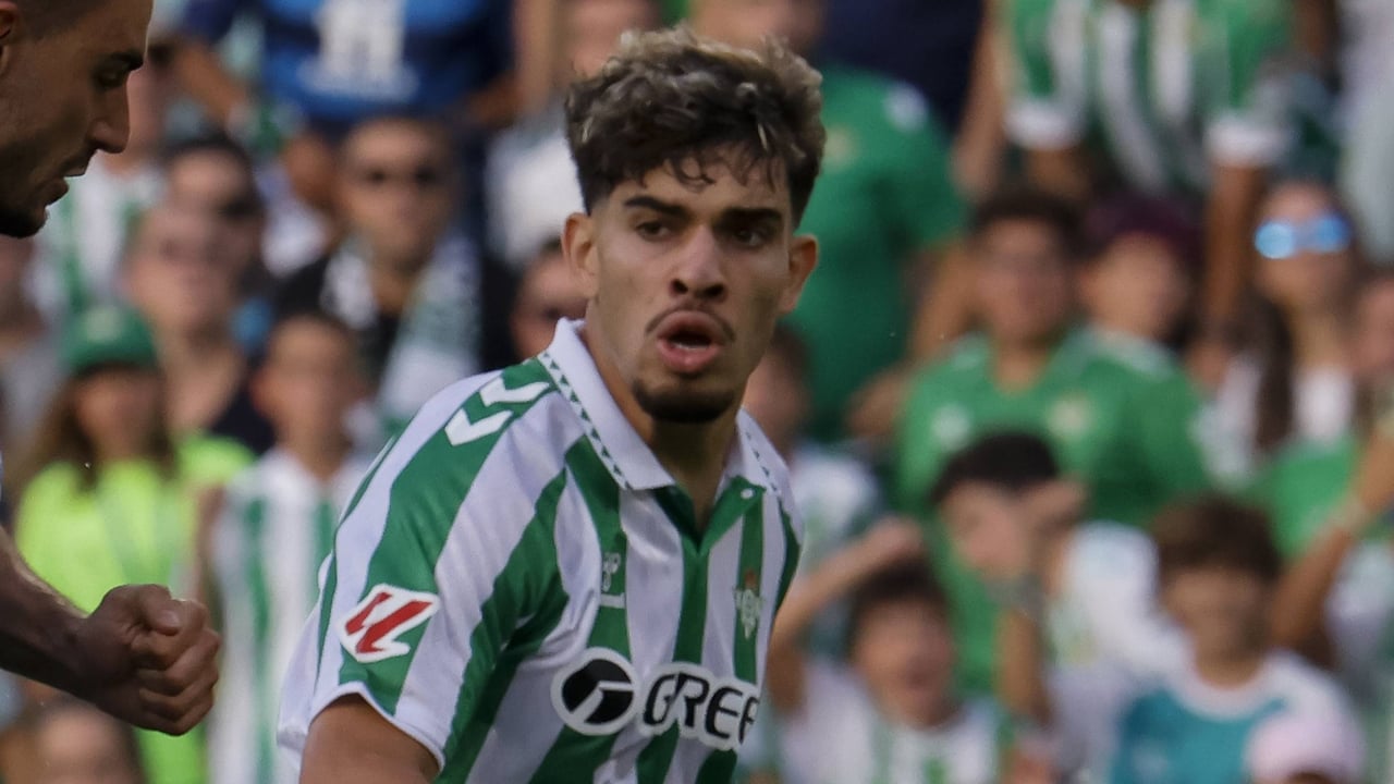 El Betis confirma que rechazó ofertas por Ez Abde