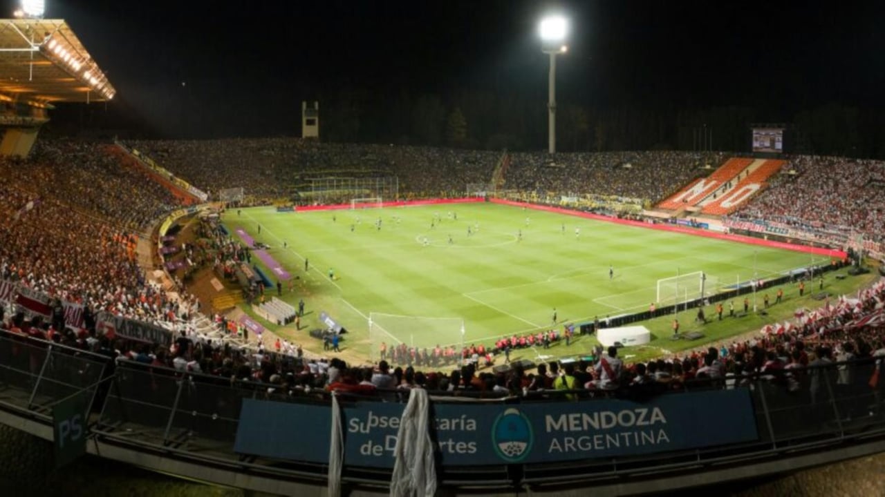 Fechas y horarios oficiales de la gira del Betis por Suramérica: lo que sabíamos y lo que aún no