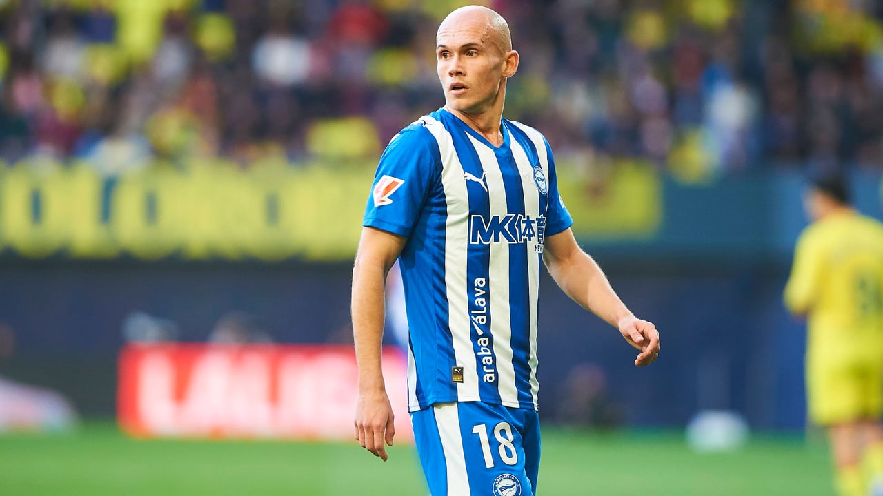 Guridi responde a la confianza de Quique Sánchez Flores en el Alavés