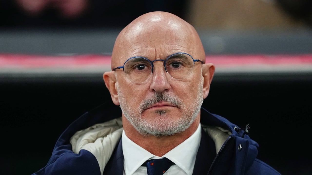 Claudio Giráldez se lo deja caer a Luis de la Fuente