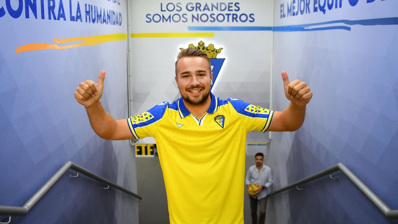 Rechaza a un Primera y firma con el Cádiz