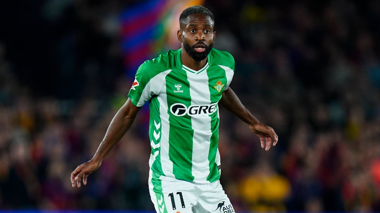 La 'ayuda' de Bakambu para elegir su futuro lejos del Betis: "Tenemos que pensarlo bien"