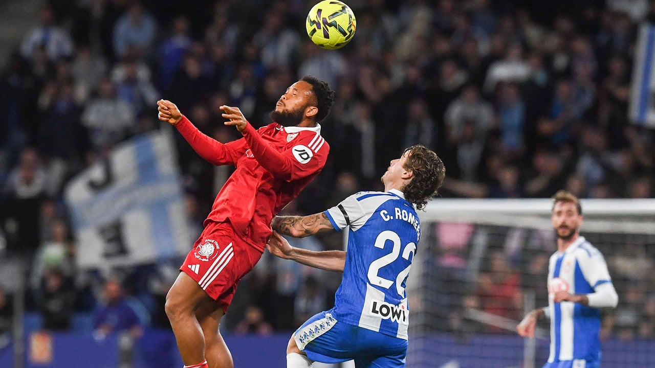 Ambiente hostil contra el Sevilla: LaLiga denuncia seis cánticos ofensivos en Cornellá