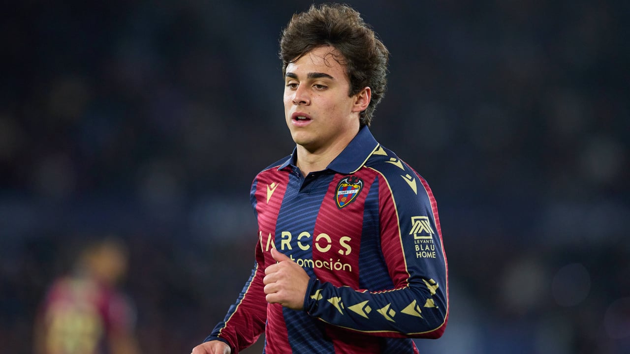 Carlos Álvarez y una celebración que puede marcar la salvación del Levante