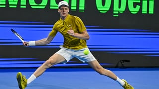 Sinner pincha ante Mensik y no habrá final soñada con Alcaraz en Doha