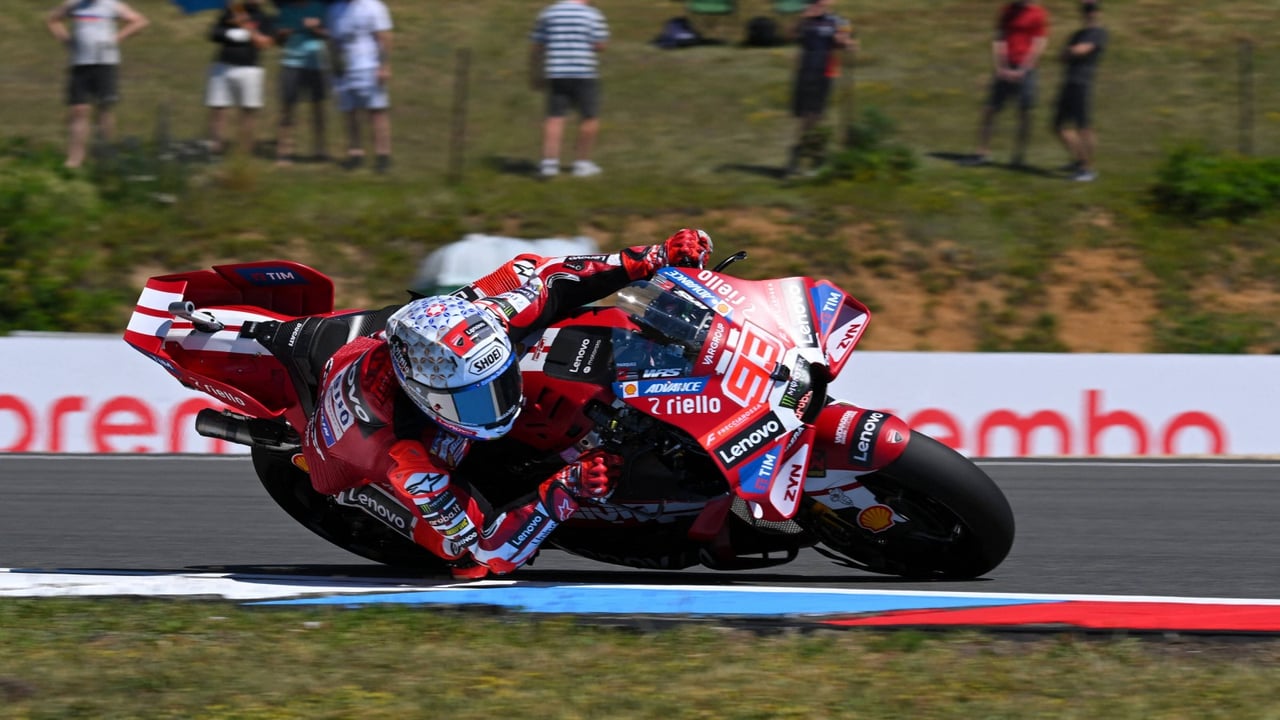 Marc Márquez se pasea en Brno y Jorge Martín se queda fuera