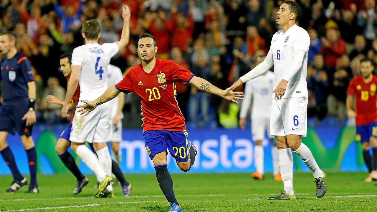 Santi Cazorla se lo piensa