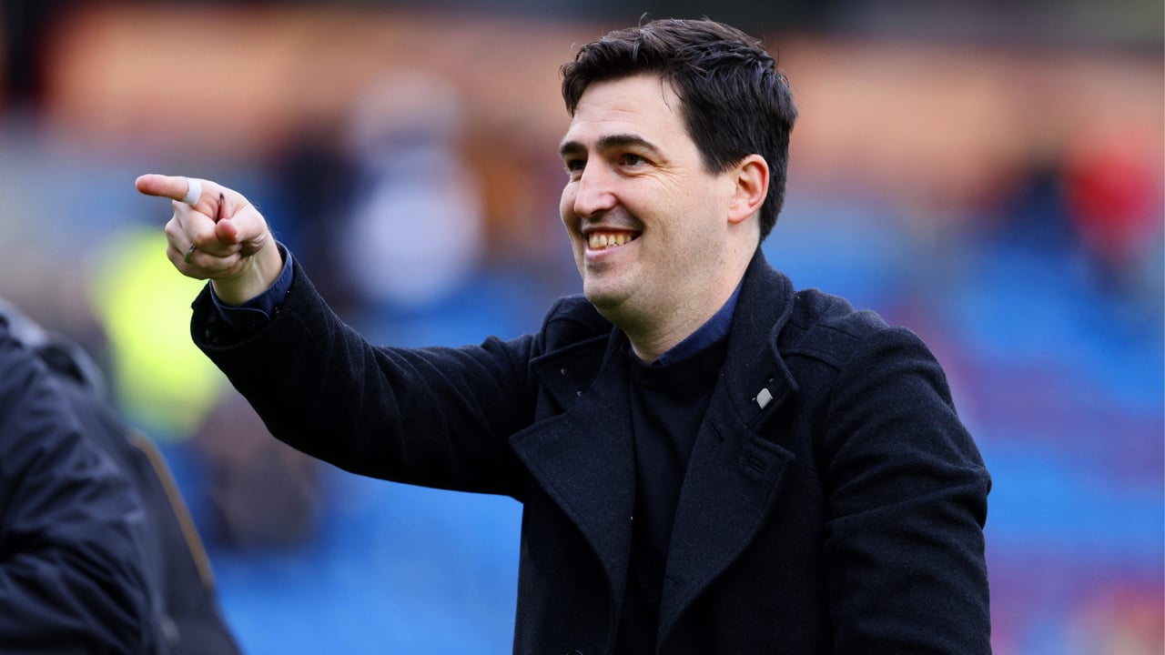 Andoni Iraola lo vuelve a hacer