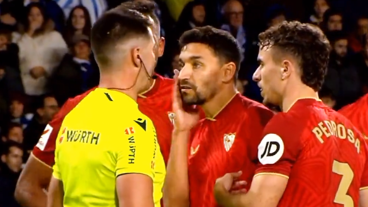 Jesús Navas, su gesto y los casos similares de Barça y Madrid que se van sin castigo