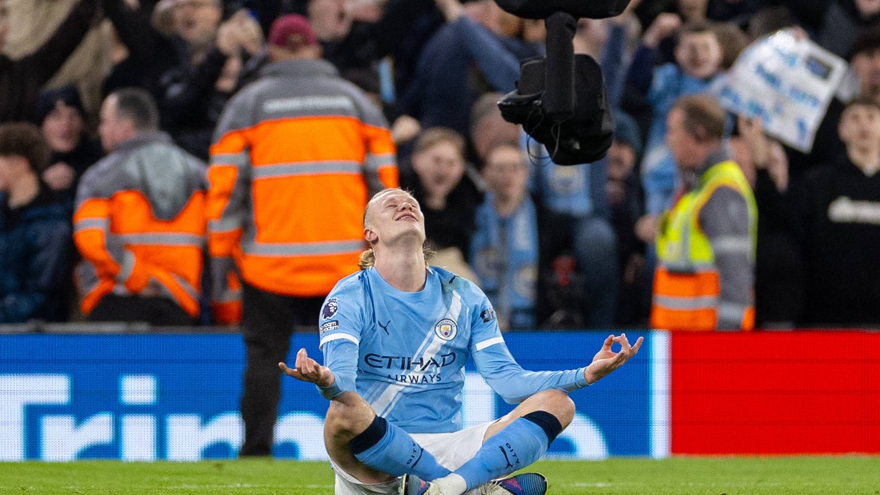 Así queda la clasificación de la Premier League tras la victoria del Manchester City y el tropiezo del Aston Villa en la jornada 25 de Inglaterra