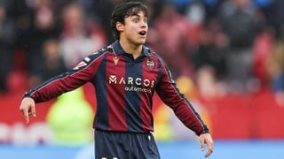 El Sevilla se posiciona por Carlos Álvarez con dos certezas y un escenario propicio  