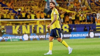 Íñigo Martínez brilla en Arabia y negocia renovar con Al Nassr