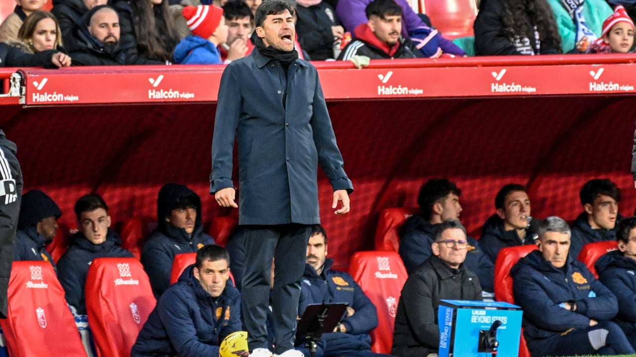 'Cacique' Medina, opción para el banquillo del Oviedo