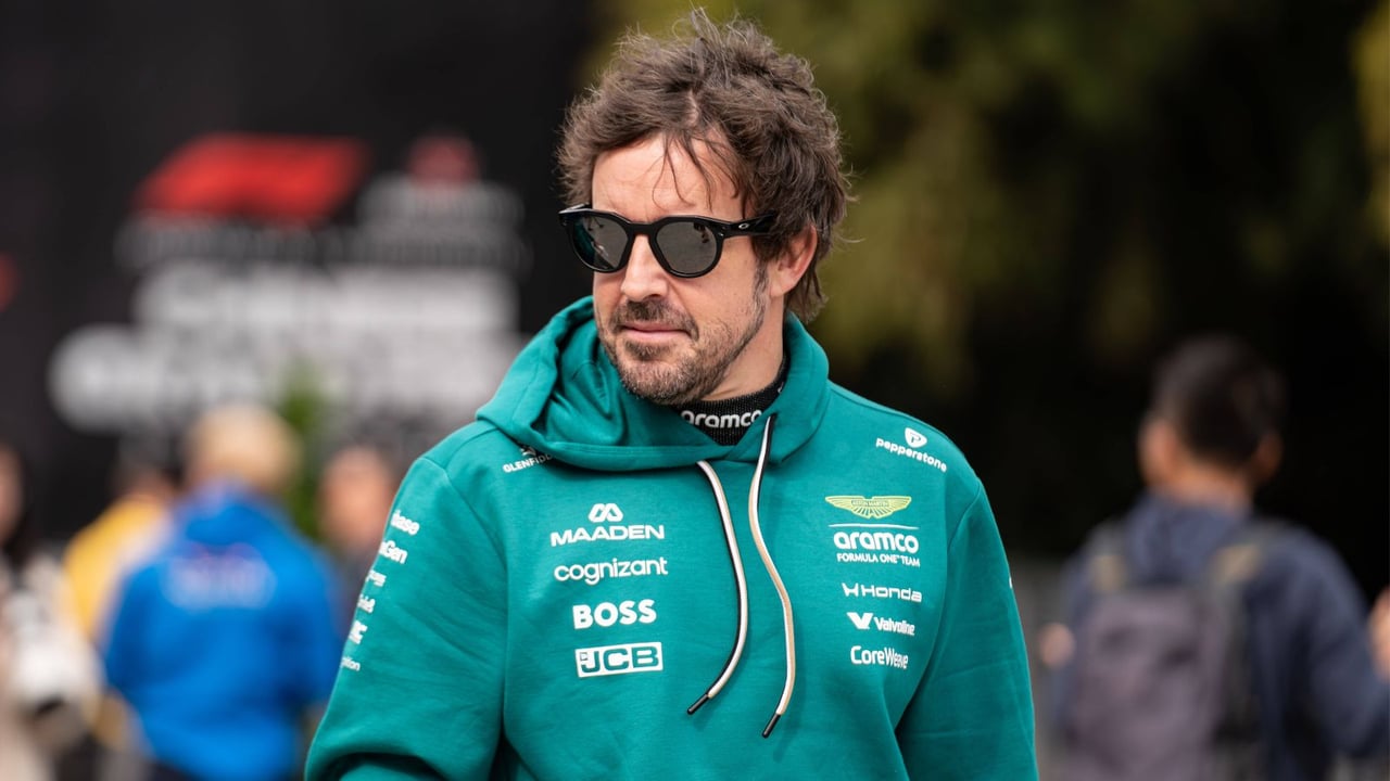 El jefe de Fernando Alonso entiende su postura y por qué ha renovado: "Fernando es una persona muy competitiva y creo que ve posibilidades de mejorar"
