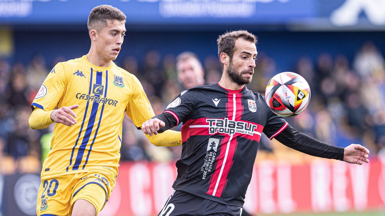 Los cuatro equipos que descenderán a Primera Federación según la IA