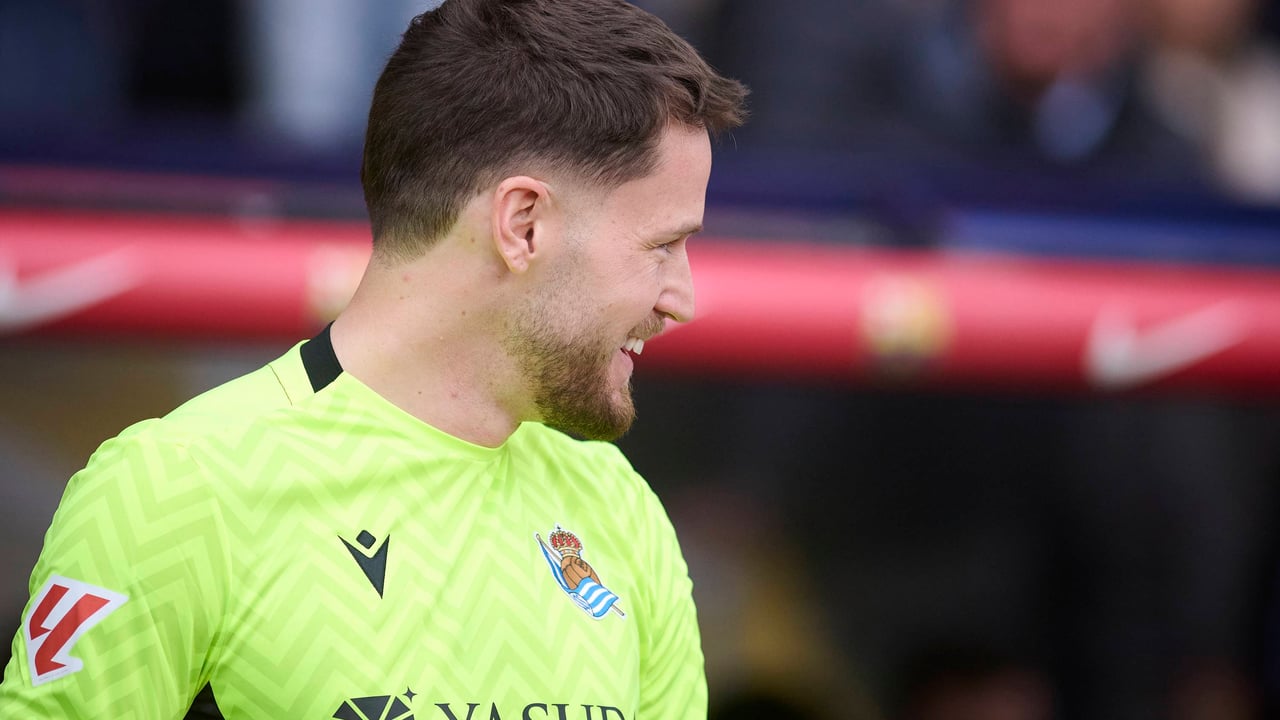 Unai Emery mira a la portería de la Real Sociedad para reforzarse