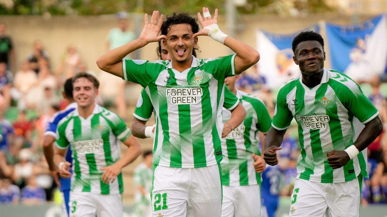 Betis Deportivo 4-0 Linares: Un Enzo Fierro que sigue de dulce desencadena al filial verdiblanco