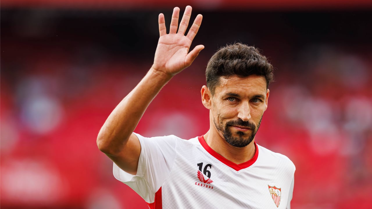 El detalle de Jesús Navas con Puerta y Reyes en su despedida de Nervión