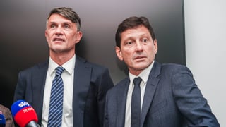 El portazo a Pirlo propicia una dimisión en cadena y aviva el caos en Italia