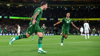 Éxtasis mundial con Troy Parrott, delantero del Betis: 'Parradona', galáctico, inspirador... "Los niños de Irlanda pasarán la semana intentando imitar sus caños"  