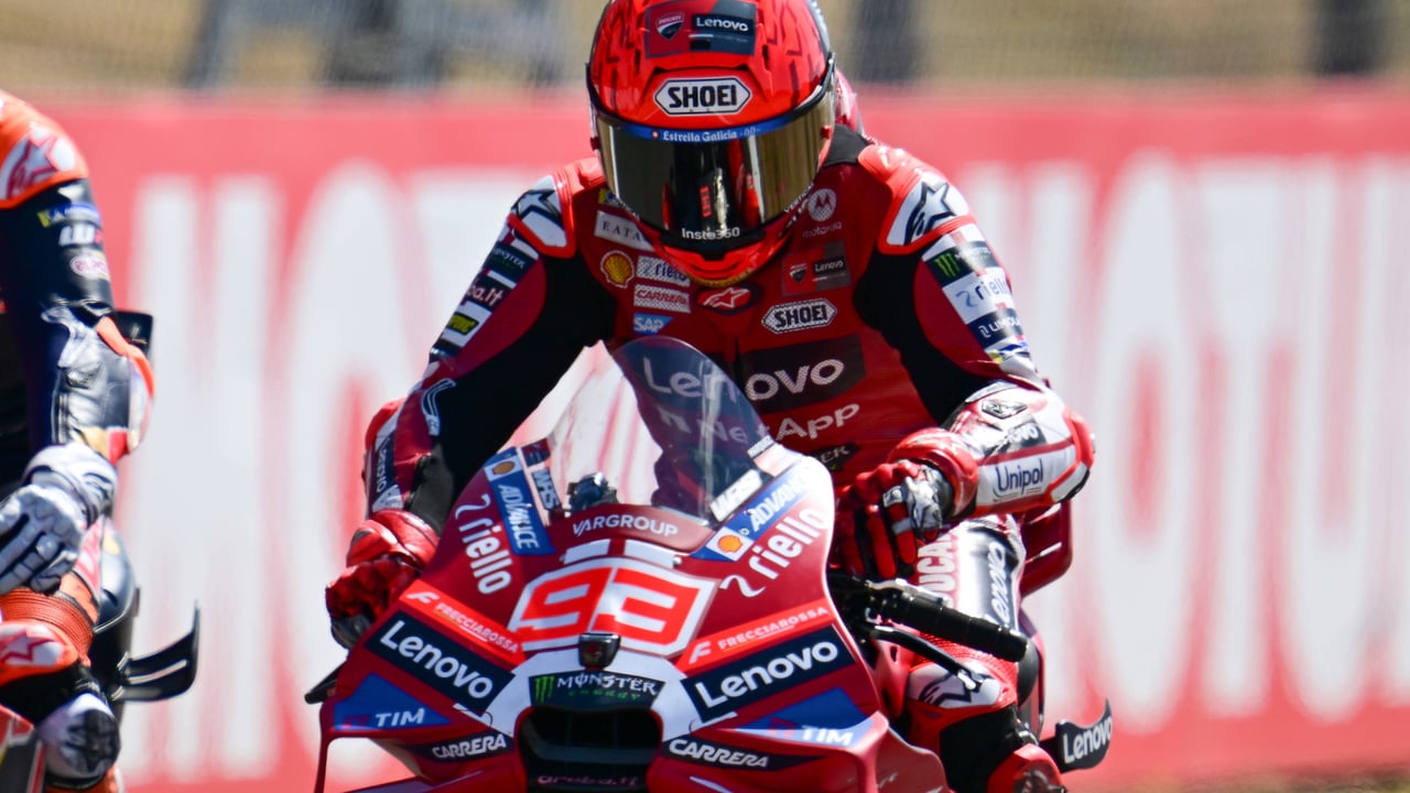 Marc Márquez se teme lo peor en Silverstone: "Aquí, se mueve"