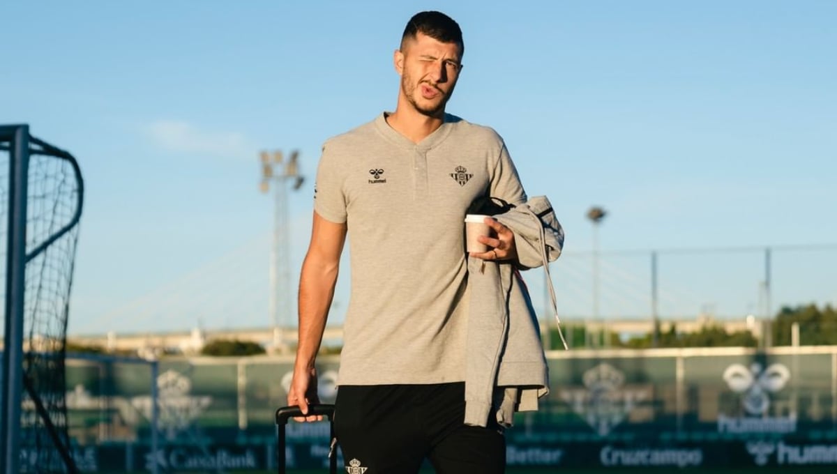 La lista de convocados del Betis para recibir al Villarreal, con tres novedades