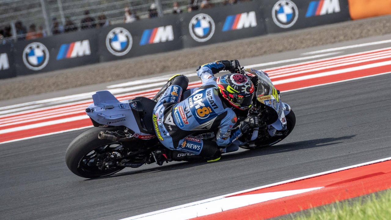 Fermín Aldeguer lidera la tiranía murciana en Indonesia y Bezzecchi tira a Marc Márquez