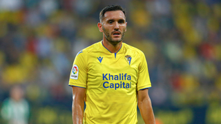 El Cádiz hace oficial el fichaje de Lucas Pérez hasta final de temporada