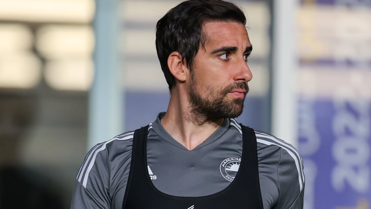 Paco Alcácer se baja el sueldo para volver