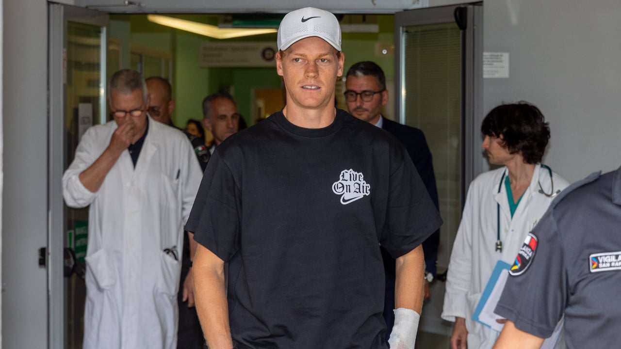 Sinner se olvida de la hierba de Wimbledon