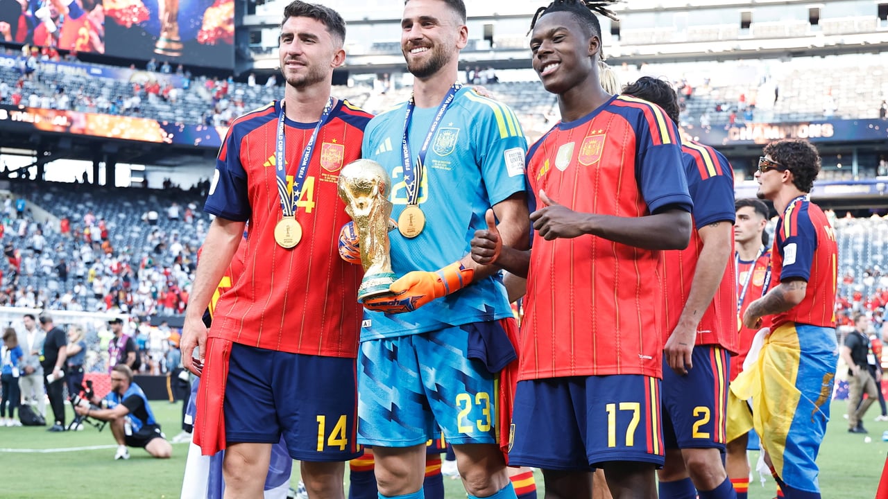 Los tres campeones del mundo ya están de vuelta en Lezama