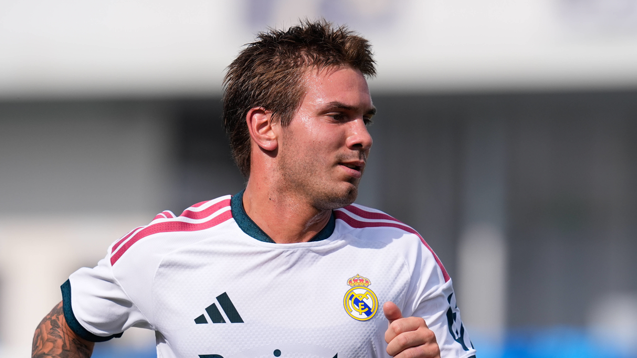 El Real Madrid hace oficial la salida de Mastantuono
