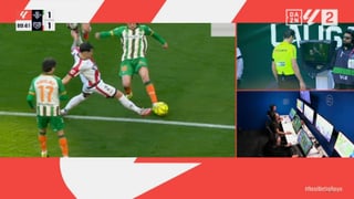 El surrealista audio del VAR que pudo costar caro al Betis contra el Rayo: "No lo tengo claro"