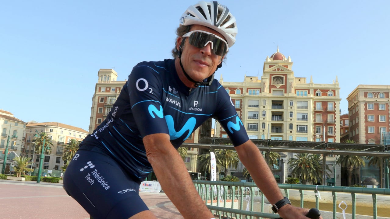 Perico Delgado, al igual que Miguel Indurain, prefiere el ciclismo de su época: "Eso lo haces ahora y te echan"