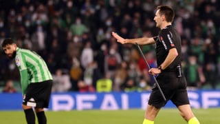 Ya es oficial: el Betis - Sevilla lo pitará Ricardo de Burgos Bengoetxea, el árbitro del 'derbi del palo'