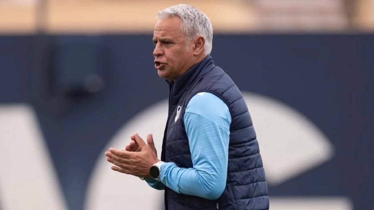 Manu Molina confía en Pellicer y apuesta por su continuidad en el Málaga